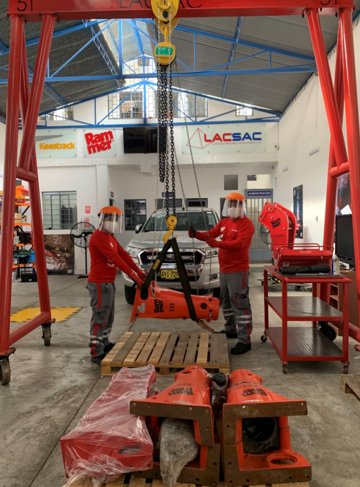 REPARACIÓN TOTAL Y/O PARCIAL DE EQUIPOS
